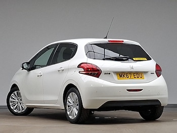 Used Peugeot 208 2017 for sale - 79139302: Photo