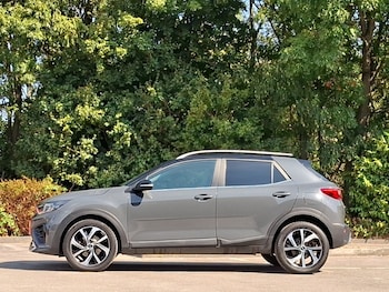 Used Kia Stonic 2023 for sale - 79455154: Photo