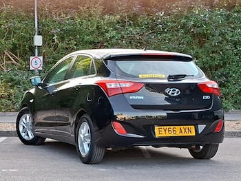 Used Hyundai i30 2016 for sale - 79383027: Photo