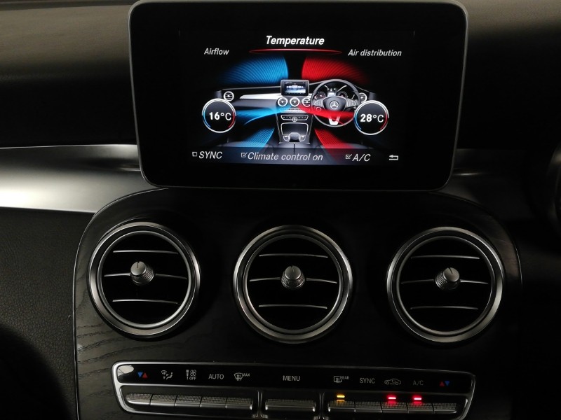 Used Mercedes-Benz GLC 2019 for sale - 77330008: Photo 17