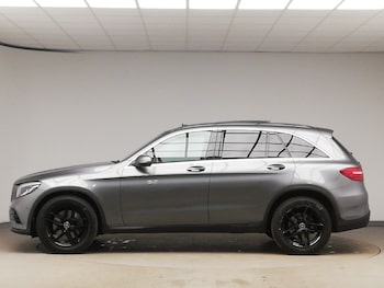 Used Mercedes-Benz GLC 2019 for sale - 77330008: Photo