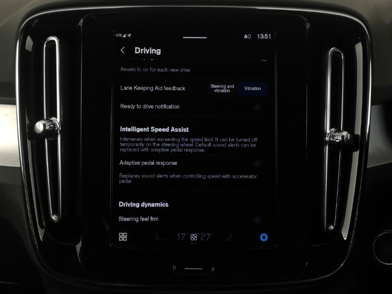 Used Volvo XC40 2024 for sale - 76897845: Photo 15