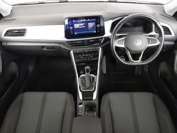 Used Volkswagen T-Roc 2023 for sale - 78342973: Photo