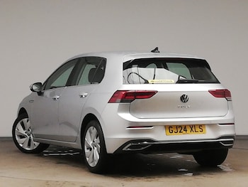 Used Volkswagen Golf 2024 for sale - 76427481: Photo