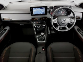 Used Dacia Sandero Stepway 2022 for sale - 78342960: Photo