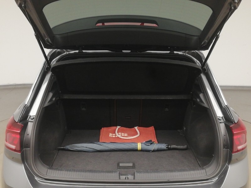 Used Volkswagen T-Roc 2023 for sale - 77761341: Photo 8