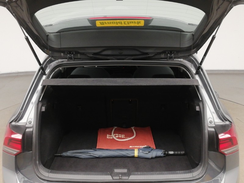 Used Volkswagen Golf 2023 for sale - 77034902: Photo 8