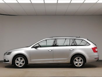 Used Skoda Octavia 2018 for sale - 77832433: Photo