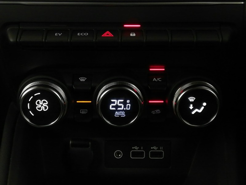 Used Renault Clio 2025 for sale - 76165913: Photo 16