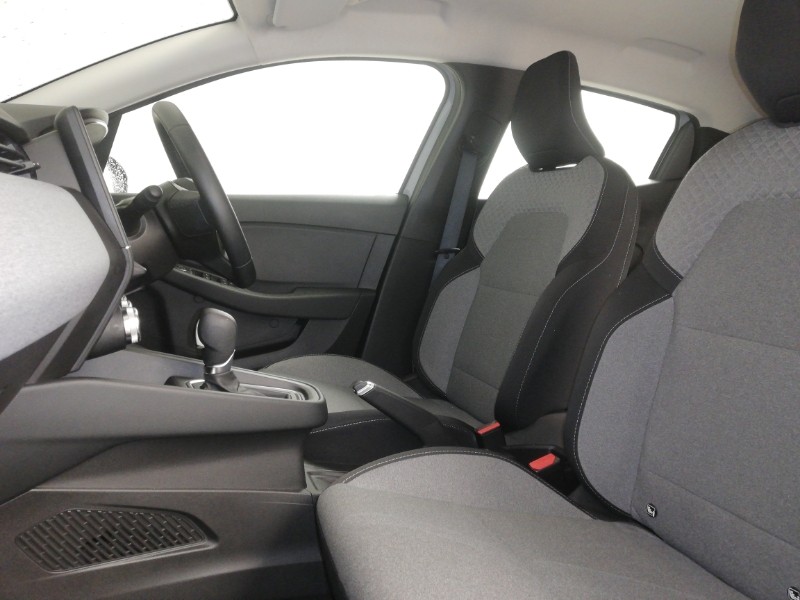 Used Renault Clio 2025 for sale - 76165913: Photo 5