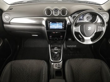 Used Suzuki Vitara 2021 for sale - 76951703: Photo