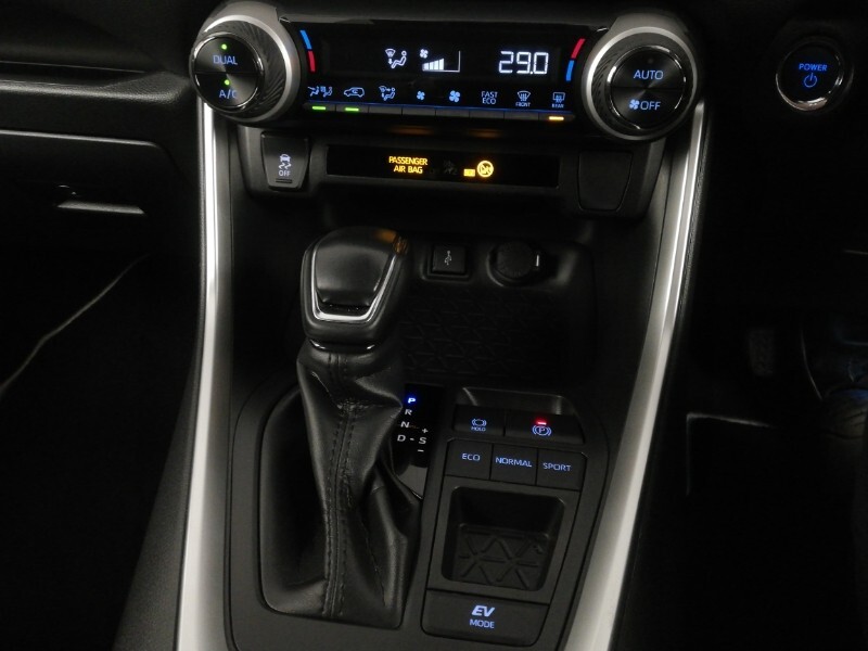 Used Toyota RAV4 2021 for sale - 77433016: Photo 16