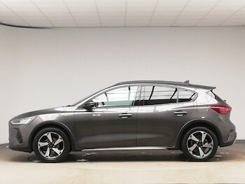 Used Ford Focus 2023 for sale - 77782435: Photo