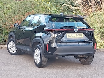 Used Toyota Yaris Cross 2022 for sale - 75894022: Photo
