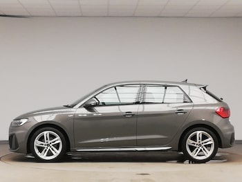 Used Audi A1 2023 for sale - 77352870: Photo