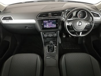 Used Volkswagen Tiguan 2018 for sale - 76195316: Photo 2