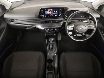 Used Hyundai BAYON 2023 for sale - 76651893: Photo