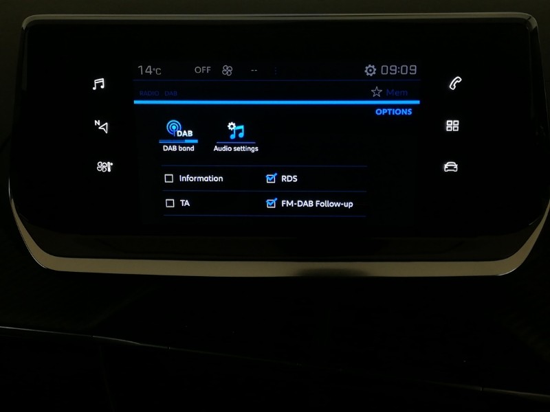 Used Peugeot 2008 2022 for sale - 76880091: Photo 12