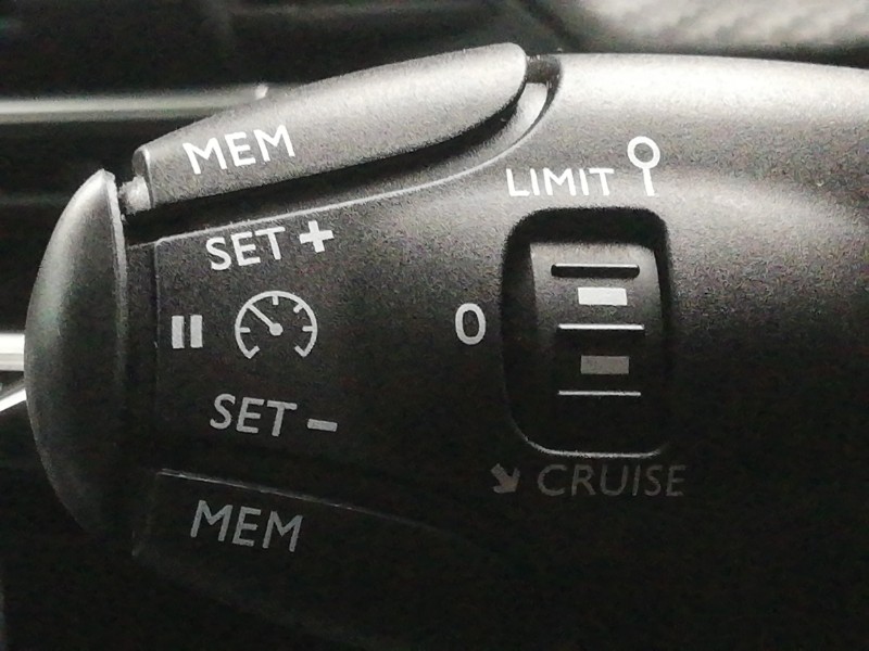 Used Peugeot 2008 2022 for sale - 76880091: Photo 17