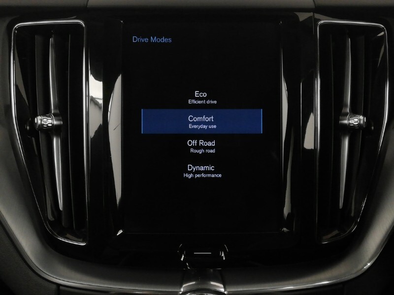 Used Volvo XC60 2018 for sale - 77126445: Photo 15