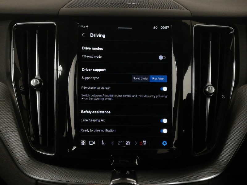 Used Volvo XC60 2023 for sale - 77252436: Photo 15