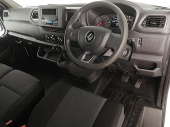 Used Renault Master 2023 for sale - 77573244: Photo