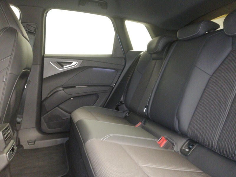 Used Audi Q4 e-tron 2023 for sale - 77569161: Photo 6