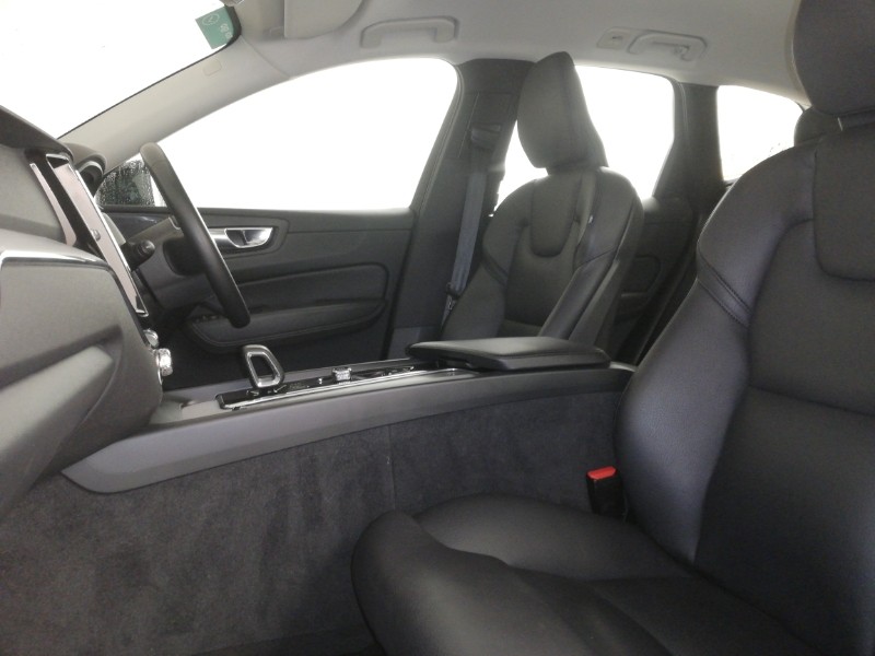 Used Volvo XC60 2023 for sale - 77252433: Photo 5