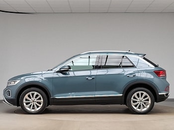 Used Volkswagen T-Roc 2024 for sale - 78953193: Photo