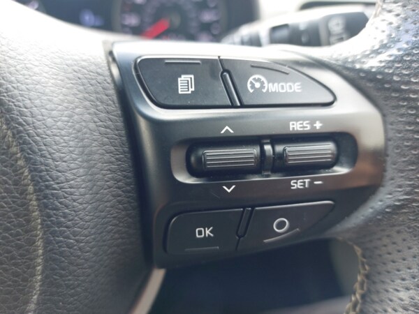 Used Kia Stonic 2018 for sale - 76221059: Photo 14