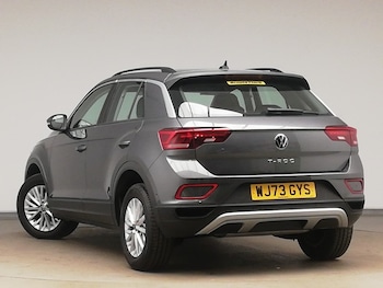 Used Volkswagen T-Roc 2023 for sale - 75634020: Photo