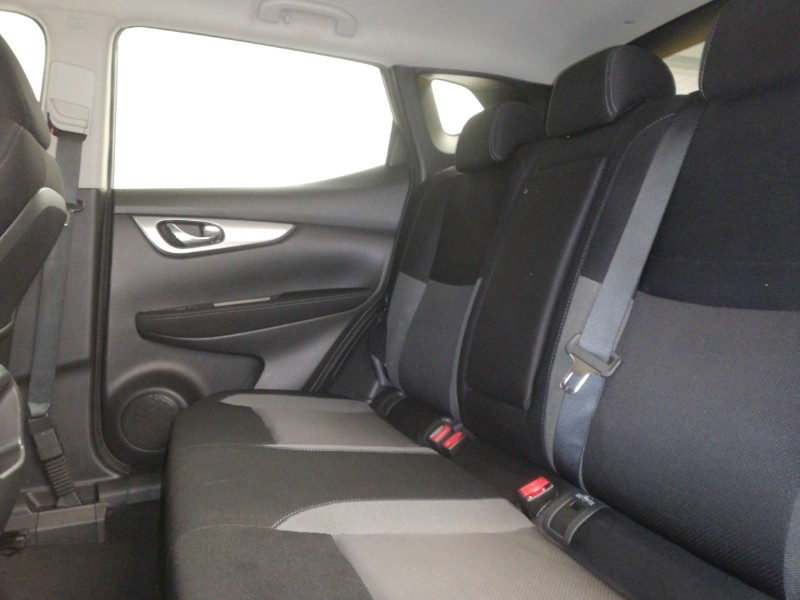 Used Nissan Qashqai 2017 for sale - 77252361: Photo 6