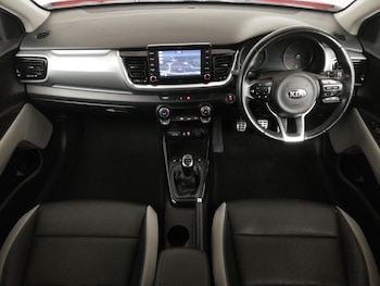 Used Kia Stonic 2020 for sale - 77771631: Photo