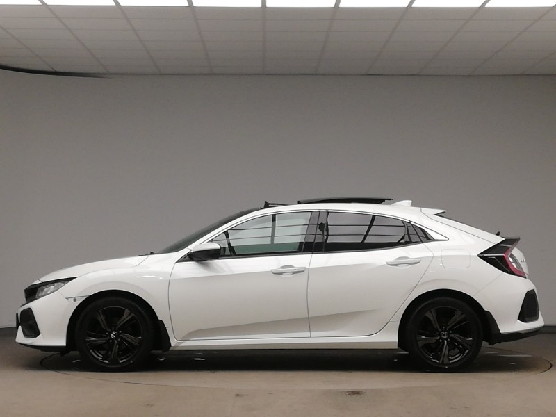 Used Honda Civic 2018 for sale - 77682627: Photo 4