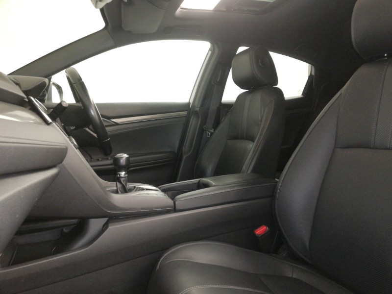 Used Honda Civic 2018 for sale - 77682627: Photo 5