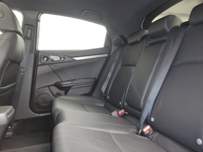 Used Honda Civic 2018 for sale - 77682627: Photo 6