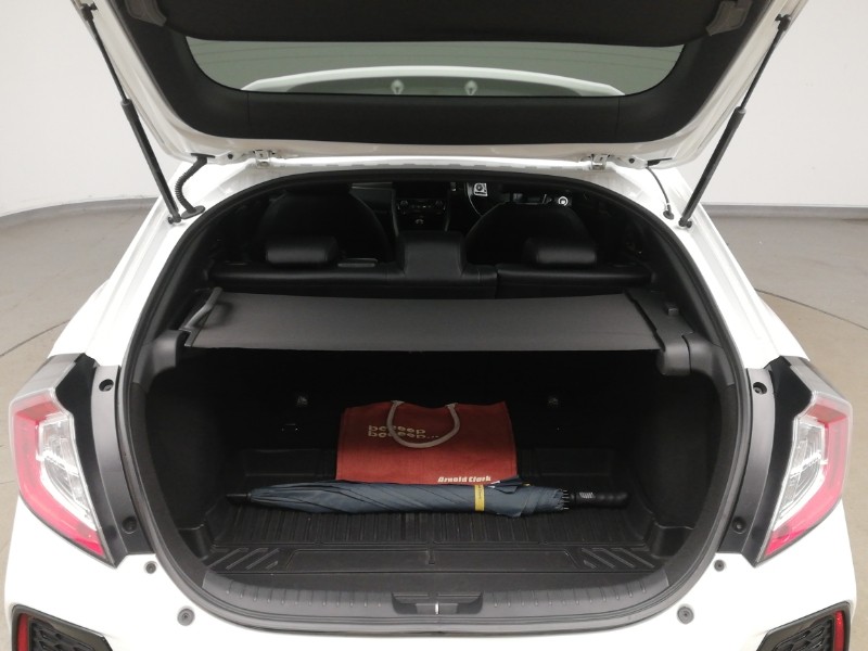 Used Honda Civic 2018 for sale - 77682627: Photo 8