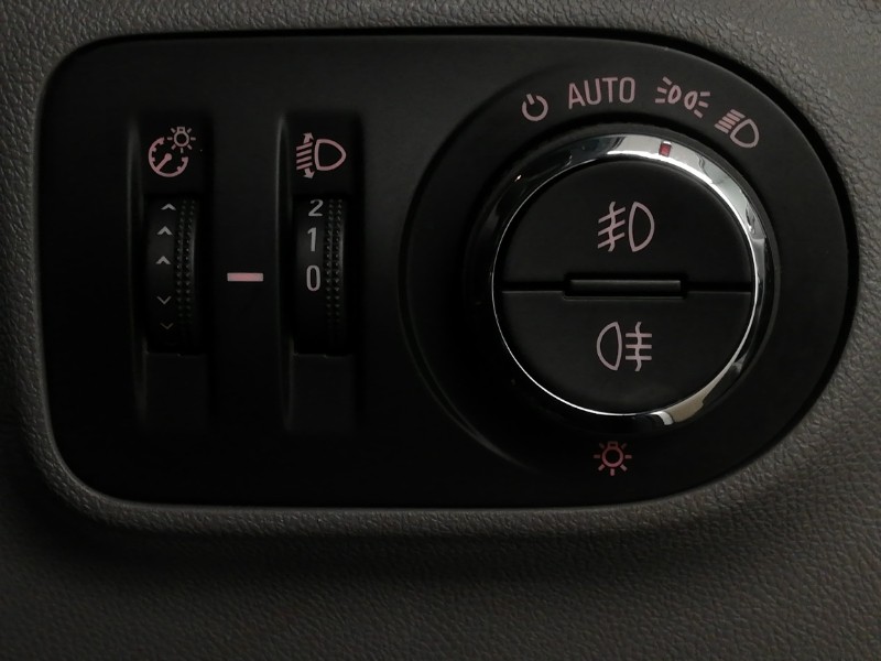 Used Vauxhall Corsa 2017 for sale - 77822883: Photo 19