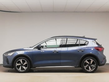 Used Ford Focus 2022 for sale - 76589341: Photo