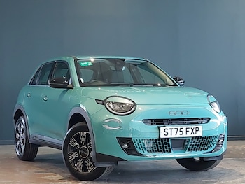 Used Fiat 600 2025 for sale - 76144590: Photo