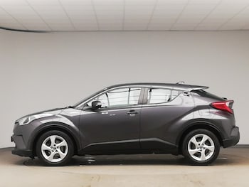 Used Toyota C-HR 2018 for sale - 75914317: Photo