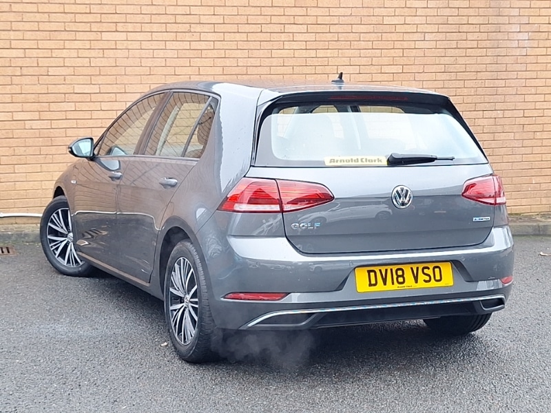 Used Volkswagen Golf 2018 for sale - 77623921: Photo 3