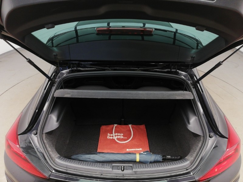 Used Volkswagen Scirocco 2017 for sale - 77999958: Photo 8