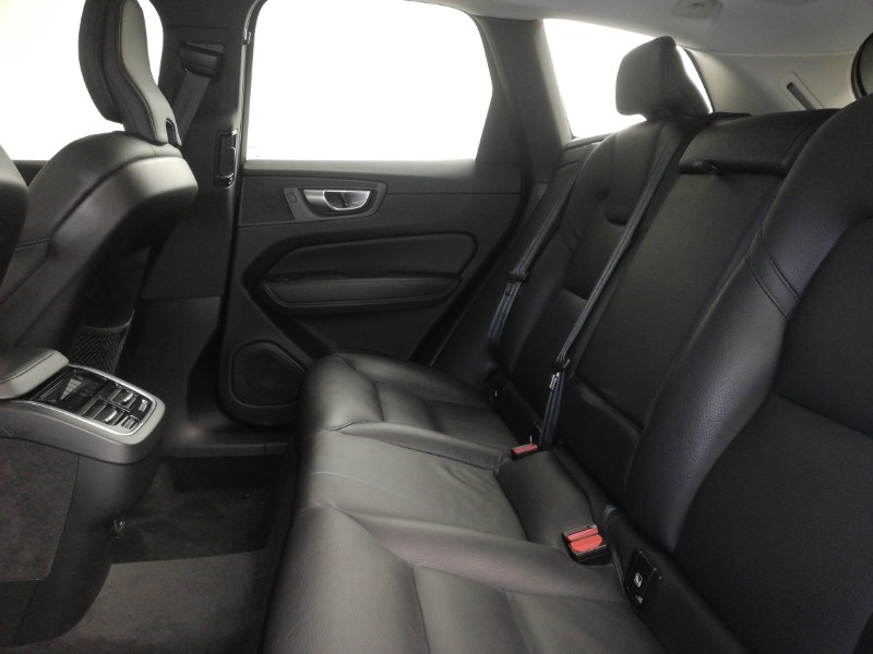 Used Volvo XC60 2023 for sale - 77070418: Photo 6