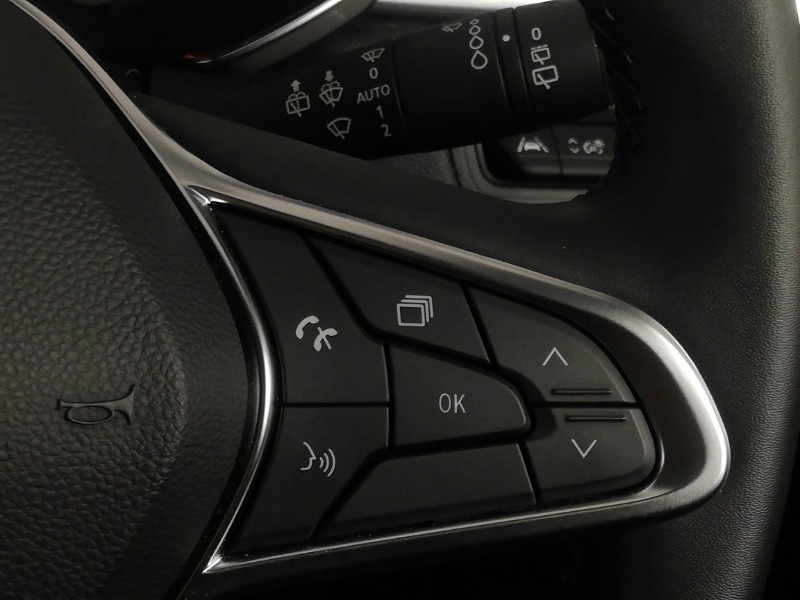 Used Renault Captur 2022 for sale - 76052798: Photo 18