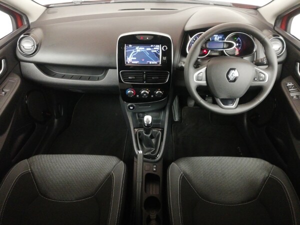 Used Renault Clio 2017 for sale - 76269266: Photo 2