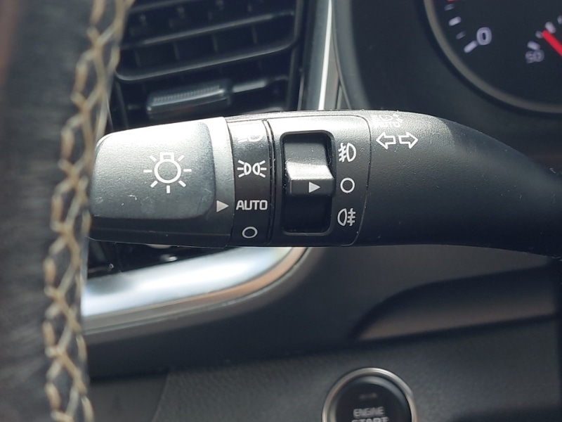 Used Kia Stonic 2018 for sale - 76393231: Photo 16