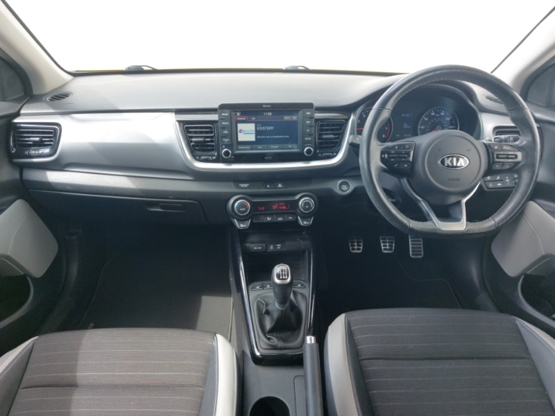Used Kia Stonic 2018 for sale - 76393231: Photo 2