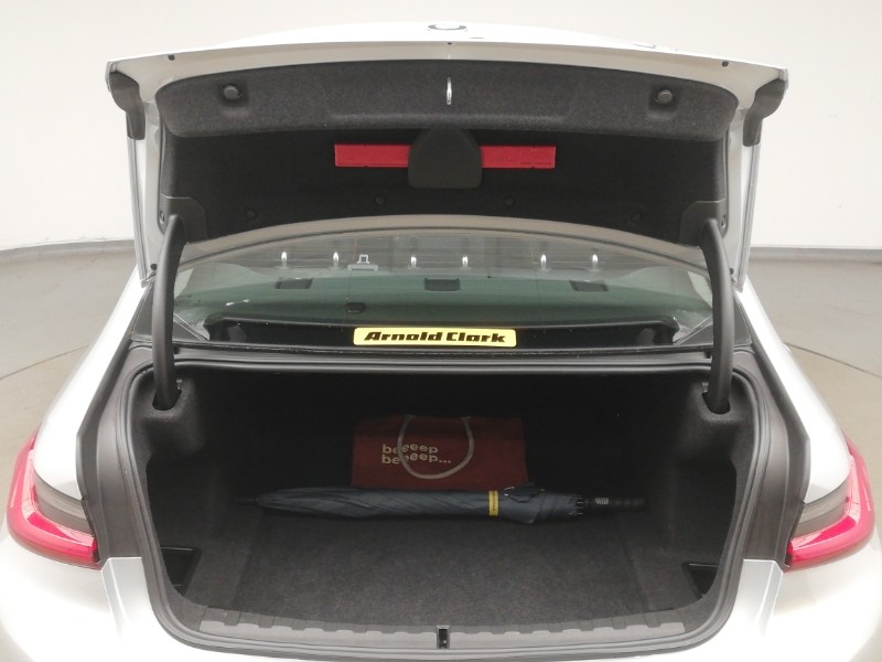 Used BMW 3 Series 2019 for sale - 77284842: Photo 8