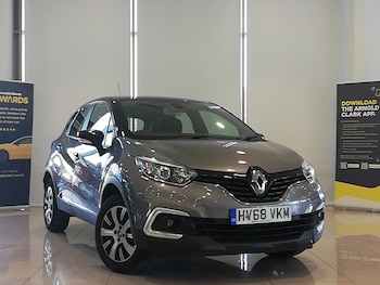 Used Renault Captur 2018 for sale - 79443540: Photo